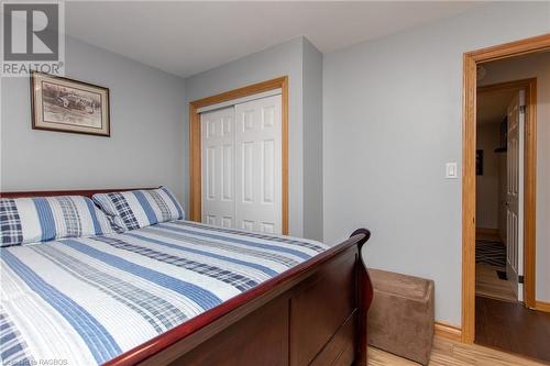 362511 Lindenwood Road, Georgian Bluffs, ON - Indoor Photo Showing Bedroom