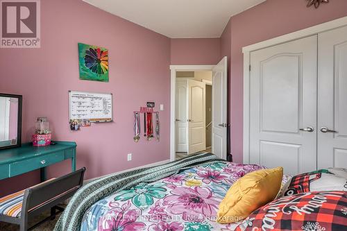 17 Chestnut St E, Bayham, ON - Indoor Photo Showing Bedroom