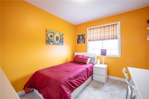 23 Medici Lane, Hamilton, ON - Indoor Photo Showing Bedroom