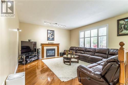 4 Mcnulty Lane, Guelph, ON - Indoor Photo Showing Living Room With Fireplace