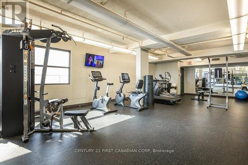#906 -389 Dundas St, London, ON - Indoor Photo Showing Gym Room