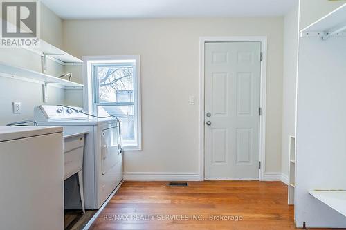 12 Afton Ave, Welland, ON - Indoor Photo Showing Laundry Room