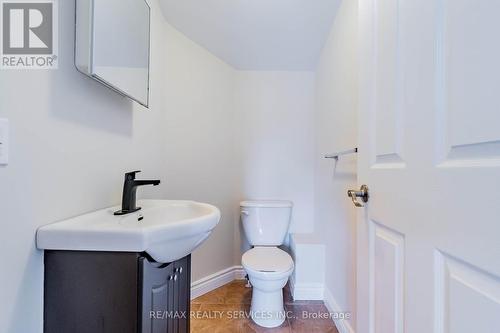 12 Afton Ave, Welland, ON - Indoor Photo Showing Bathroom