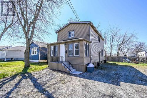 12 Afton Ave, Welland, ON - Outdoor