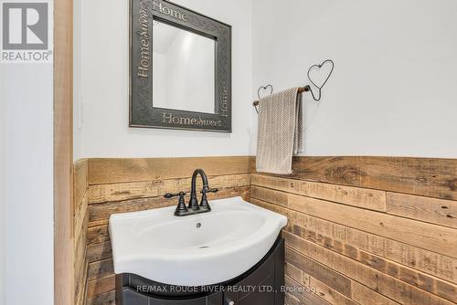43 Elgin St S, Cramahe, ON - Indoor Photo Showing Bathroom