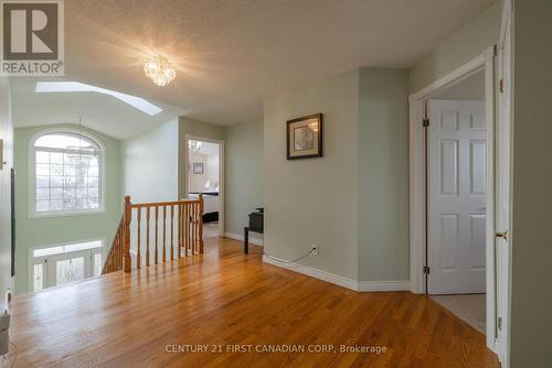 42 Kristina Crescent, London, ON - Indoor Photo Showing Other Room