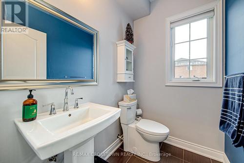 23 Kierland Rd, Barrie, ON - Indoor Photo Showing Bathroom