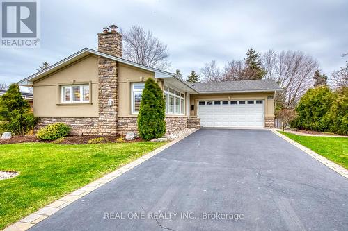 1216 Holton Heights Dr, Oakville, ON - Outdoor With Facade