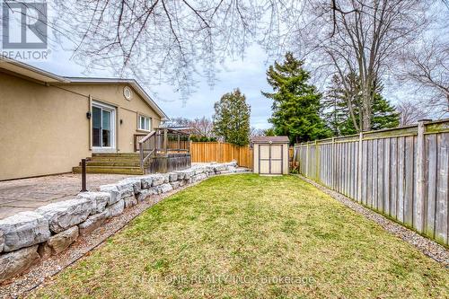 1216 Holton Heights Dr, Oakville, ON - Outdoor