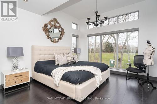 852 Goodwin Rd, Mississauga, ON - Indoor Photo Showing Bedroom