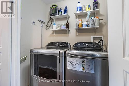 4135 Palermo Common, Burlington, ON - Indoor Photo Showing Laundry Room