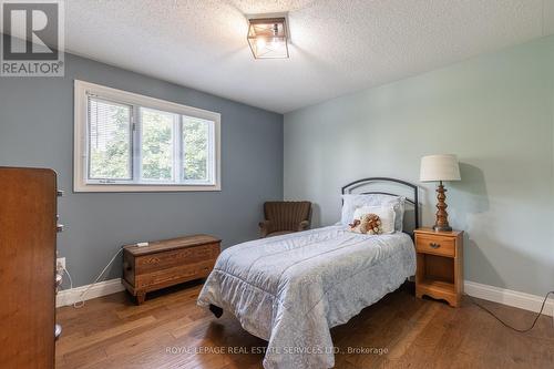 1210 Beechgrove Crescent, Oakville, ON - Indoor Photo Showing Bedroom