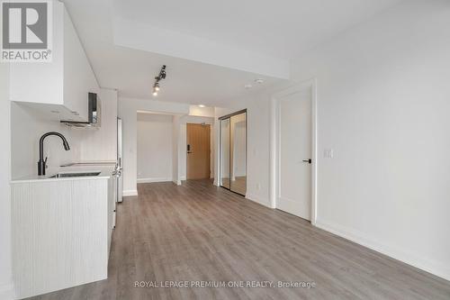 #313 -2359 Danforth Ave, Toronto, ON - Indoor Photo Showing Other Room