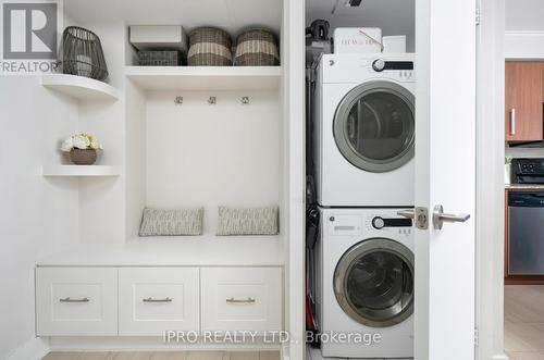 #2005 -1048 Broadview Ave, Toronto, ON - Indoor Photo Showing Laundry Room