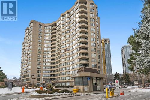 #508 -7420 Bathurst St, Vaughan, ON - Outdoor With Facade