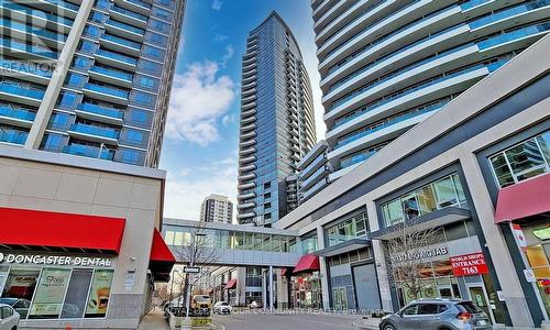 #2426 -7161 Yonge St, Markham, ON - Outdoor With Facade