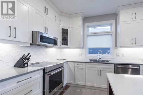 40 Gavin Cres, Quinte West, ON - Indoor Photo Showing Kitchen With Upgraded Kitchen