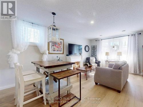 #405 -243 Ruttan Terr, Cobourg, ON - Indoor Photo Showing Living Room