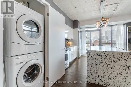 401 - 90 Trinity Street, Toronto, ON - Indoor Photo Showing Laundry Room