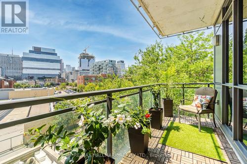 401 - 90 Trinity Street, Toronto, ON - Outdoor With View With Exterior
