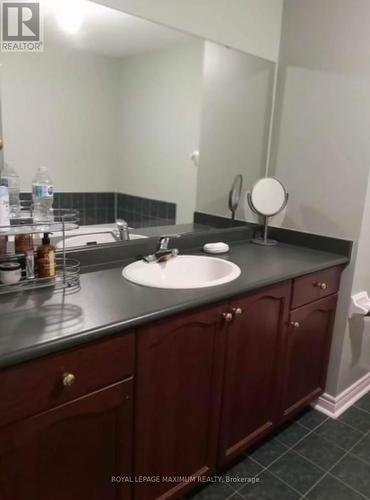 167 Marbella Rd, Vaughan, ON - Indoor Photo Showing Bathroom