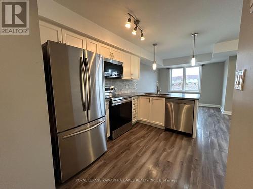 A25 - 350 Fisher Mills Road Road S, Cambridge, ON - Indoor Photo Showing Kitchen With Stainless Steel Kitchen