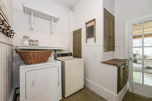 711 Norfolk Street S, Simcoe, ON - Indoor Photo Showing Laundry Room