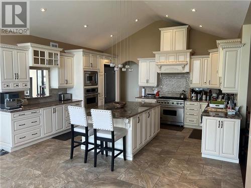 1371A County Road 2 Road, Augusta (809 - Augusta Twp), ON - Indoor Photo Showing Kitchen