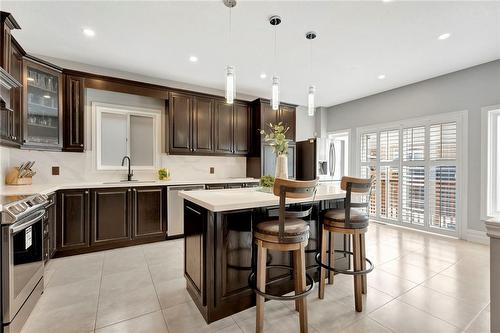 166 Bellagio Avenue, Stoney Creek, ON - Indoor Photo Showing Kitchen With Upgraded Kitchen