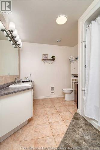 163 Royal Oaks Blvd Unit#101, Moncton, NB - Indoor Photo Showing Bathroom