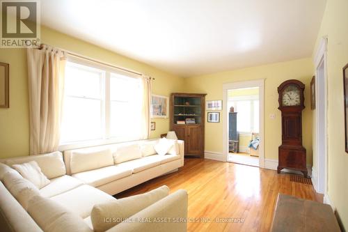 545 Princeton Avenue, Ottawa, ON - Indoor Photo Showing Living Room