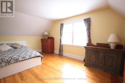 545 Princeton Ave, Ottawa, ON - Indoor Photo Showing Bedroom