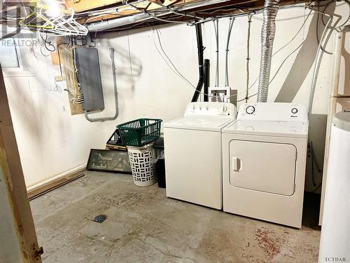 16 Devonshire St, Kapuskasing, ON - Indoor Photo Showing Laundry Room