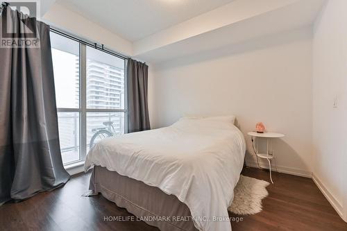 1309 - 89 Dunfield Avenue, Toronto, ON - Indoor Photo Showing Bedroom