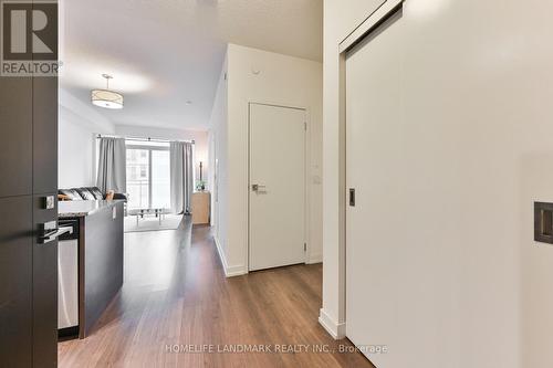 #1309 -89 Dunfield Ave, Toronto, ON - Indoor Photo Showing Other Room