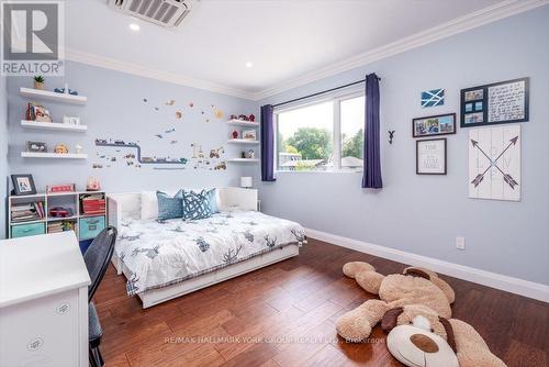 919 Adams Rd, Innisfil, ON - Indoor Photo Showing Bedroom