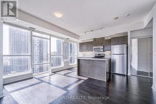 #1905 -365 Prince Of Wales Dr, Mississauga, ON - Indoor Photo Showing Kitchen