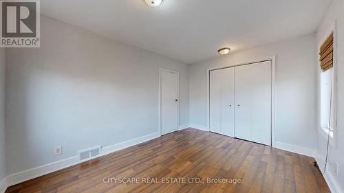 39 Woodward Ave, Brampton, ON - Indoor Photo Showing Other Room