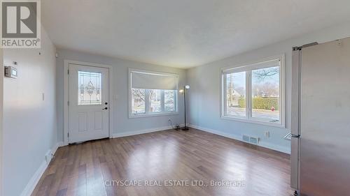 39 Woodward Avenue, Brampton, ON - Indoor Photo Showing Other Room