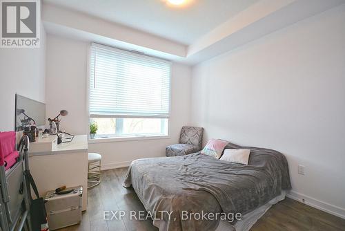 #213 -125 Shoreview Pl, Hamilton, ON - Indoor Photo Showing Bedroom