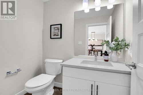 6925 Royal Magnolia Ave E, London, ON - Indoor Photo Showing Bathroom