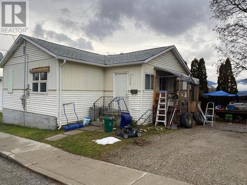 229 9Th  S Avenue, Creston, BC - Outdoor