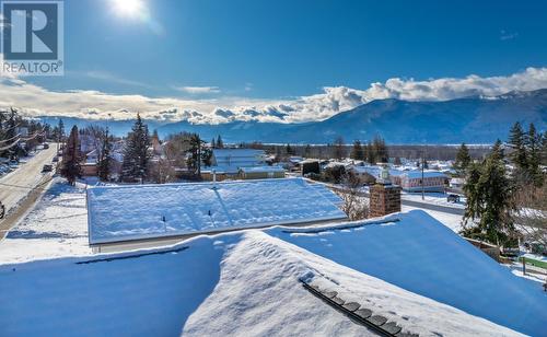 229 9Th  S Avenue, Creston, BC - Outdoor With View