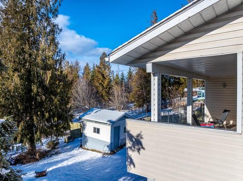 615 6 Avenue, Creston, BC - Outdoor With Deck Patio Veranda