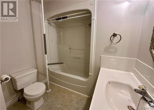11252 105 Route, Muniac, NB - Indoor Photo Showing Bathroom