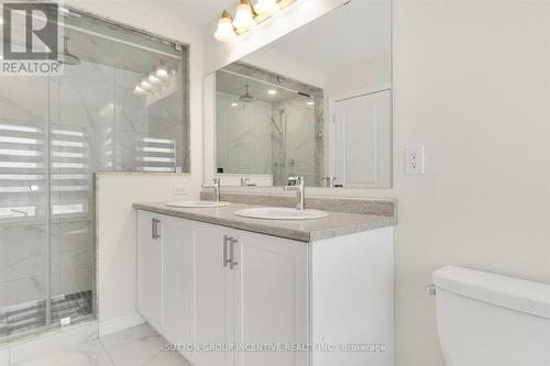 25 Lake Trail Way, Whitby, ON - Indoor Photo Showing Bathroom
