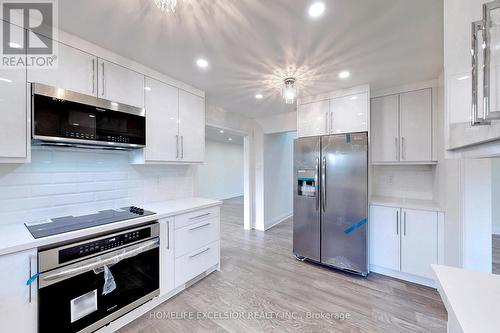 413 Carrville Rd, Richmond Hill, ON - Indoor Photo Showing Kitchen With Upgraded Kitchen