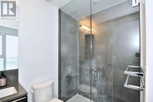 #1703 -1000 Portage Pkwy, Vaughan, ON - Indoor Photo Showing Bathroom