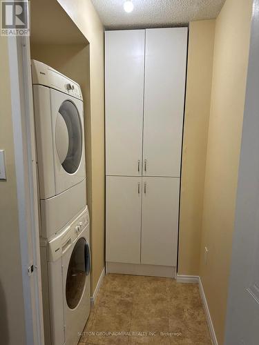 #802 -430 Mclevin Ave W, Toronto, ON - Indoor Photo Showing Laundry Room