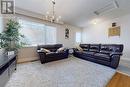 25 Honeybourne Cres, Markham, ON  - Indoor Photo Showing Living Room 